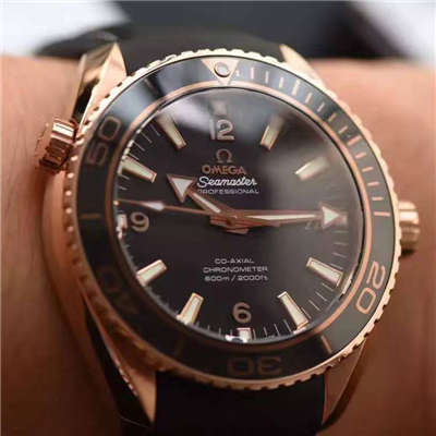 【独家视频测评KW Perfect  High quality  Replica Watches 】OMEGA Seamaster 海洋宇宙600米 wrist watches 系列 232.63.46.21.01.001男表