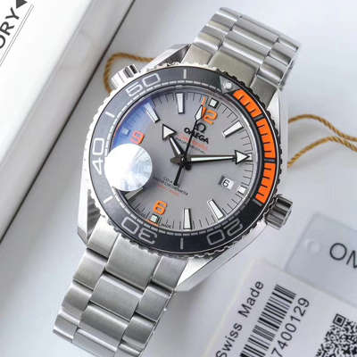 【OM Perfect  High quality  Replica Watches 】OMEGA Seamaster 海洋宇宙600米系列215.90.44.21.99.001、215.92.44.21.99.001 wrist watches 